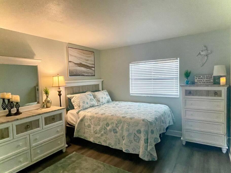 Sparkling 2Bed 1Bath Beach Home - Unit 214 Cocoa Beach Eksteriør bilde