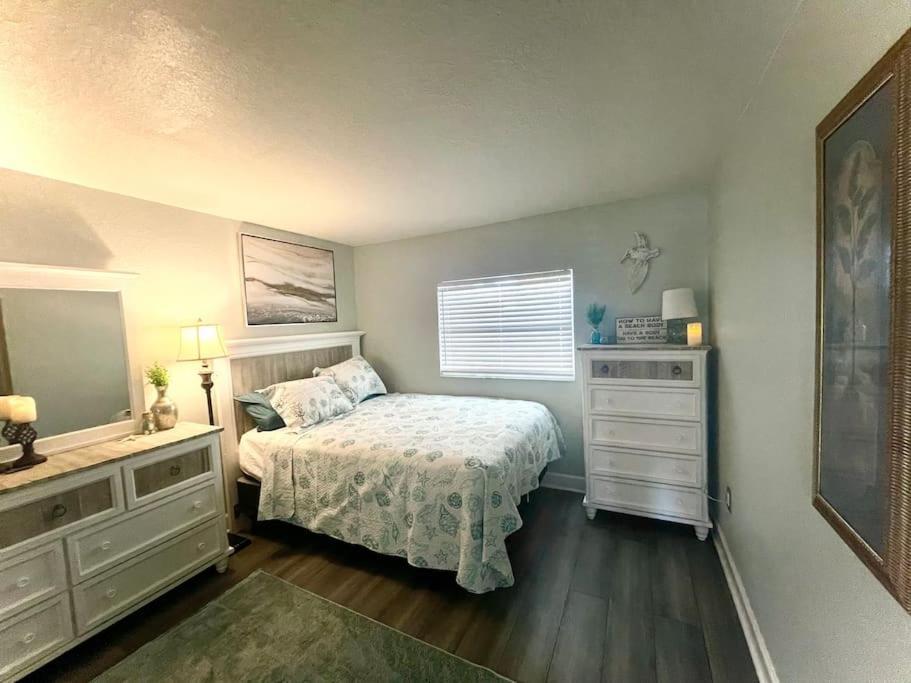 Sparkling 2Bed 1Bath Beach Home - Unit 214 Cocoa Beach Eksteriør bilde