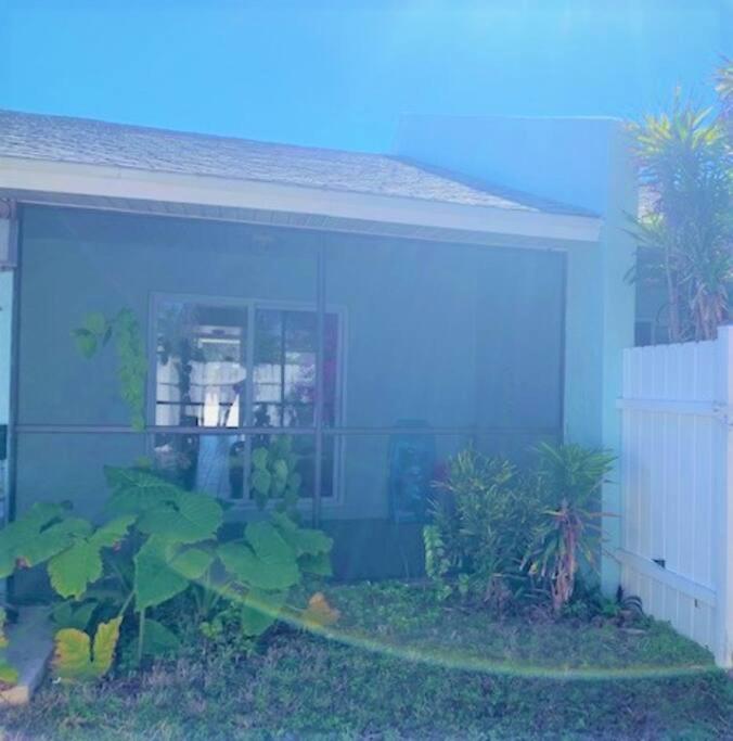 Sparkling 2Bed 1Bath Beach Home - Unit 214 Cocoa Beach Eksteriør bilde
